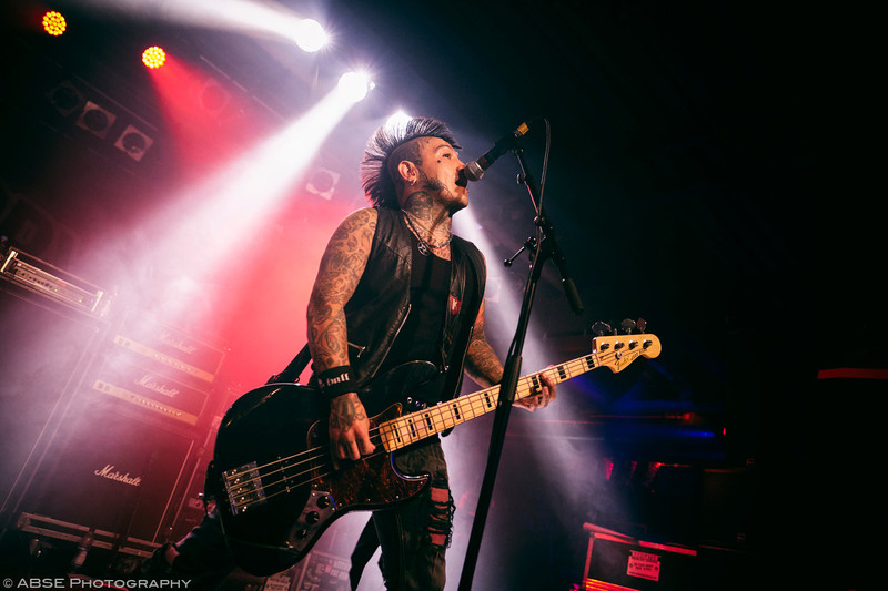 http://music.absephotography.com/wp-content/uploads/2019/02/booze-and-glory-punk-rock-mad-tourbooking-bakstage-munich-germany-concert-003-800x533.jpg